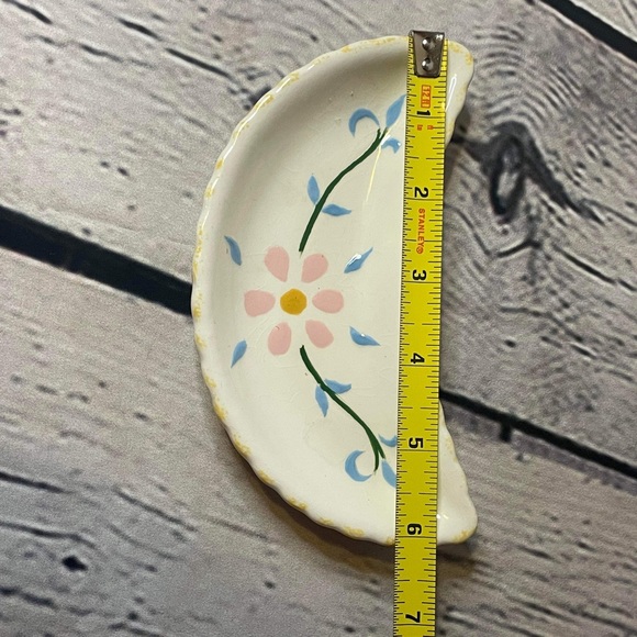 Crescent moon 🌙 boho hand painted porcelain trinket tray. - Picture 2 of 3